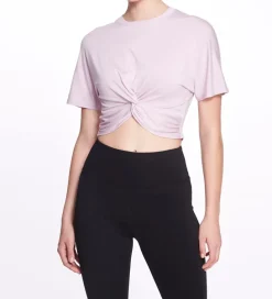 Amelia Tee